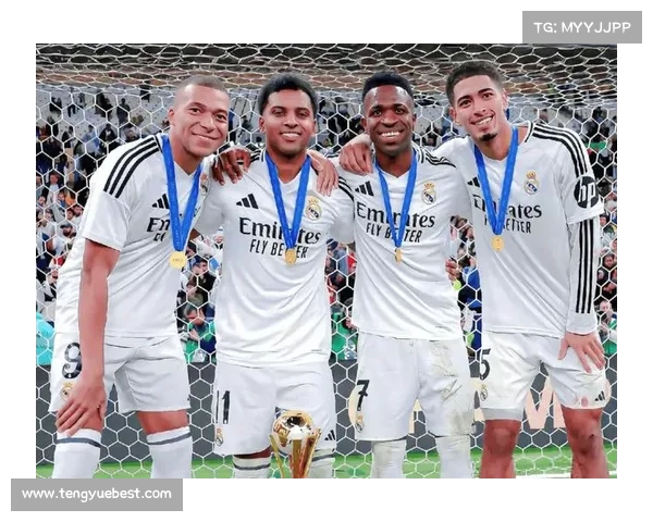 西甲德比大战:皇马巴萨激战成焦点 谁将笑到最后引爆球迷激情 西甲德比大战:皇马巴萨激战成焦点 谁将笑到最后引爆球迷激情